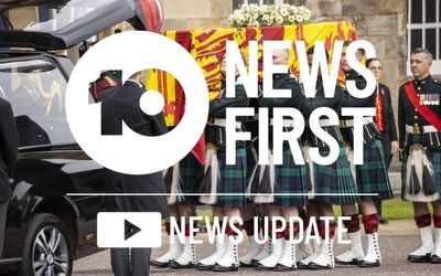 Watch: Queen Elizabeth II’s coffin arrives in Edinburgh, businesses concerned about Queen public holiday, Detectives search for NSW arson