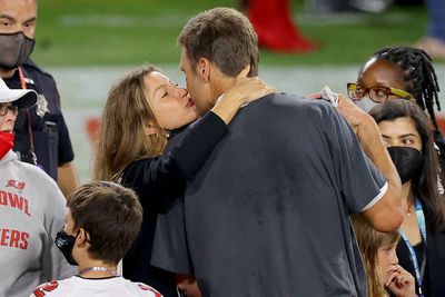 Gisele Bundchen tweets: Let’s go Tom Brady! Let’s go Bucs!