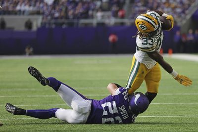 Aaron Jones gets only 8 touches in Packers’ season-opening loss to Vikings