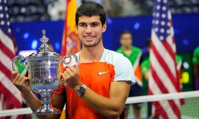 Carlos Alcaraz beats Casper Ruud in US Open final to win first grand slam at age of 19