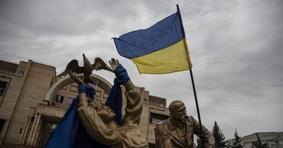 Ukrainian's continue to fight back against Putin's troops 200 days after war breaks out