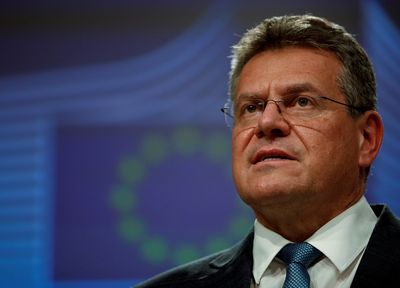 EU's Sefcovic offers to reduce Northern Ireland border controls - FT