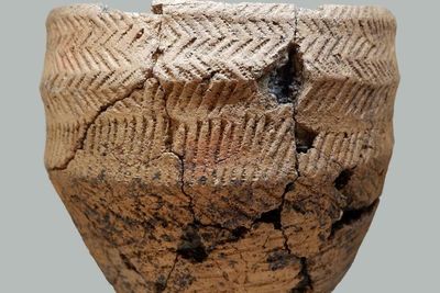5000-year-old Bronze Age pot to go on display for first time since 2011