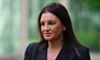 Jacqui Lambie walks back support for Pauline Hanson tweet as race row continues