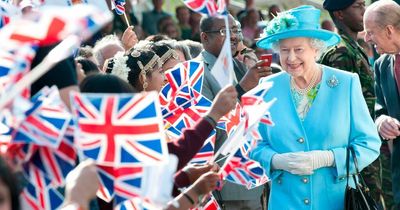 How Queen used her handbag to subtly send signals to staff at public events