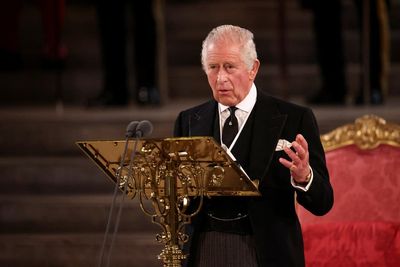 King quotes Shakespeare in moving tribute to Queen in speech to MPs and peers