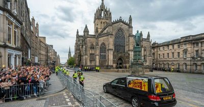 Rules for visiting Queen's coffin in Edinburgh - with long queues and strict bag checks