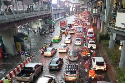 Many Bangkok streets flooded