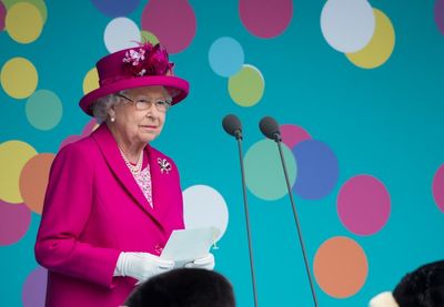 Which charities did Queen Elizabeth II support?
