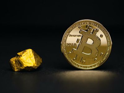 Gold Stocks, Bitcoin Crushed Despite Inflation Hedge Argument: Goldman Sachs Now Says Buy This Miner