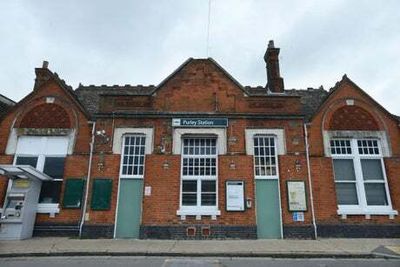 Schoolboy in uniform taken to hospital after stabbing in Purley alleyway
