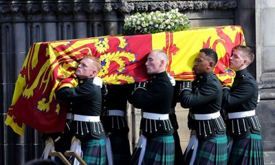 With sorrow and song, Scotland bids emotional farewell to ‘our Queen’