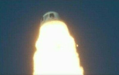 Uncrewed Blue Origin rocket crashes, capsule recovered