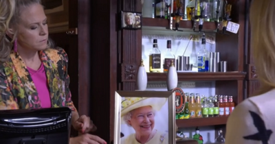 BBC EastEnders fans 'in tears' over Queen Vic tribute to Her Majesty