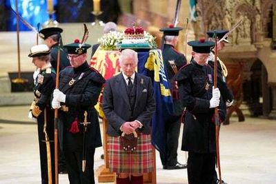 London prepares for arrival of Elizabeth II’s coffin after King Charles leads royals in keeping vigil