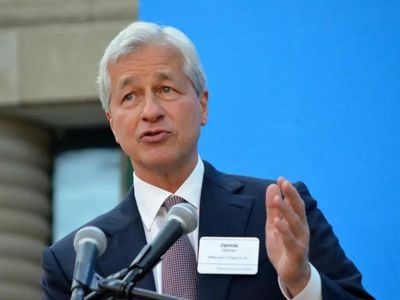 Why JPMorgan Stock Could Have More Upside Potential Than The S&P 500 With Inflation Data Ahead