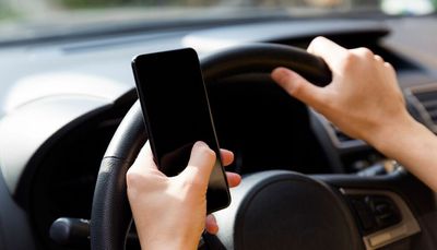 Distracted drivers should get ticketed — the right way