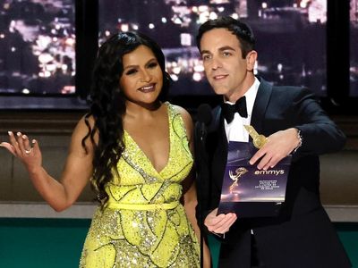 Mindy Kaling and BJ Novak joke about their ‘insanely complicated relationship’ during Emmy Awards