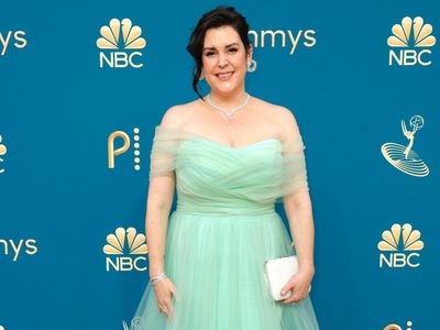 Melanie Lynskey reveals she felt like a ‘bad b****’ in her 2022 Emmys gown