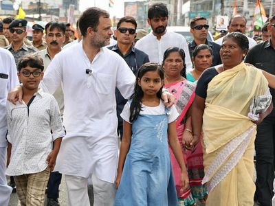 Congress Bharat Jodo Yatra Day 7: Crowd swells at Padyatra in Kerala with thousands lined up on roads