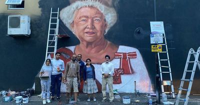 Guinness world record artists pay tribute to Queen Elizabeth II with epic mural outside Tube station