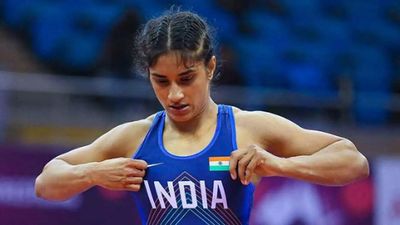 World championships: Vinesh Phogat loses 0-7 in qualification