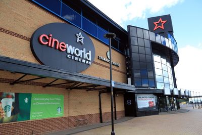 UK cinemas to close or screen Queen’s funeral on Monday