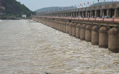 Andhra Pradesh: Prakasam Barrage discharged over 560 TMC floodwater this season