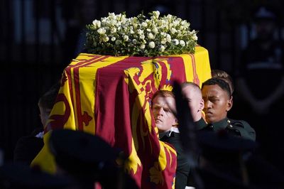 Queue swells ahead of Queen’s lying in state