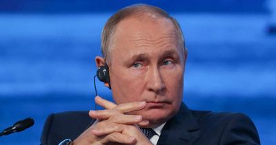 Vladimir Putin to use nuclear weapons if he suffers further embarrassment, expert warns