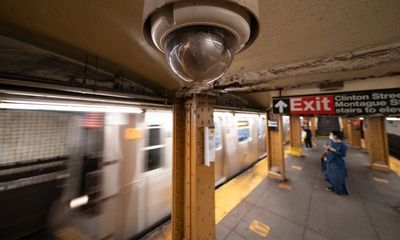 Robbery suspect killed by NYC subway train after fleeing police
