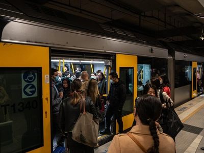 Fresh action as NSW train dispute drags on