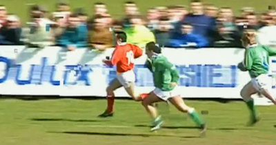 Rare footage of Phil Bennett scoring wonder try in the 1990s emerges