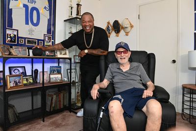Watch: Xzibit helps trick out 92-year-old Rams superfan’s fan cave