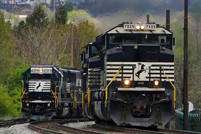 LOCALIZE IT: Strike deadline nears for key freight railroads