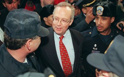 Ken Starr, ex-judge who pushed for Clinton impeachment, dies at 76