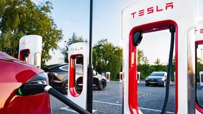 Tesla May Install First V4 Supercharger With Solar In Arizona
