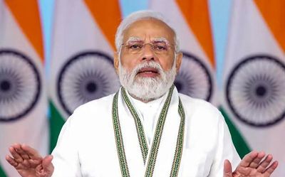 Hindi's simplicity, sensitivity always attract people: PM Modi