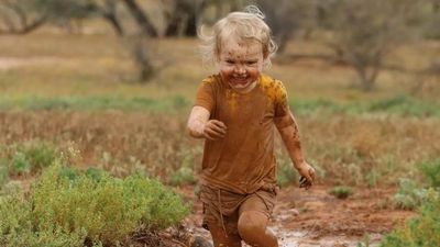 Third La Niña brings hope for a wet summer in outback Queensland