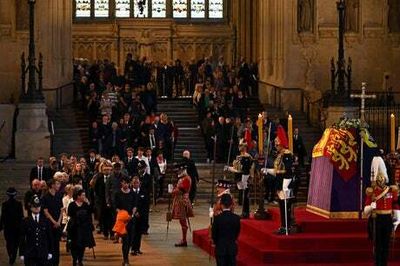 Queen funeral latest: Members of the public pay their respects with queue 2 miles long