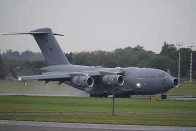 Queen’s final flight to London is most watched in tracking website’s history