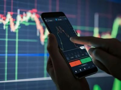 US Stocks Could Head For Recovery Today After Inflation-Report-Induced Bloodbath, Futures Trading Suggests — Nikola, JNJ, SoFi In Focus