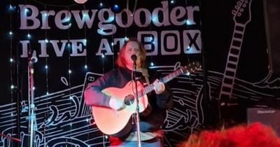 Lewis Capaldi gives impromptu performance at Glasgow open mic night