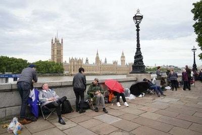 Joining the queue to see Queen Lying in State: all you need to know