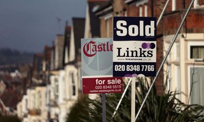 Annual rate of UK house price growth doubles to 15.5% in one month