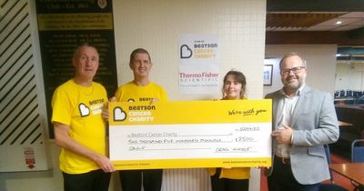 Paisley bowling club raises thousands for cancer charity