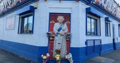 What are the rules for pubs using the Queen's portrait after her death?