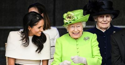 Queen 'burst out laughing' at Meghan's cheeky gift before corgis trashed it