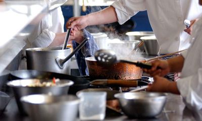 Businesses may face weeks of delay over energy bills support, No 10 says