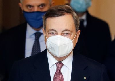 Italy restores pay cap for top civil servants
